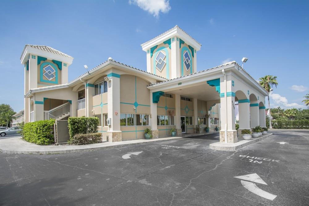 Quality Clermont West Hotel